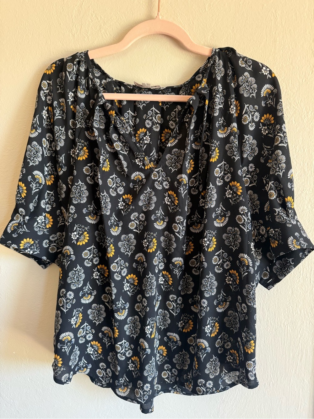 LOFT Outlet Navy Blue Floral Daisy Print Blouse, Women's Size L